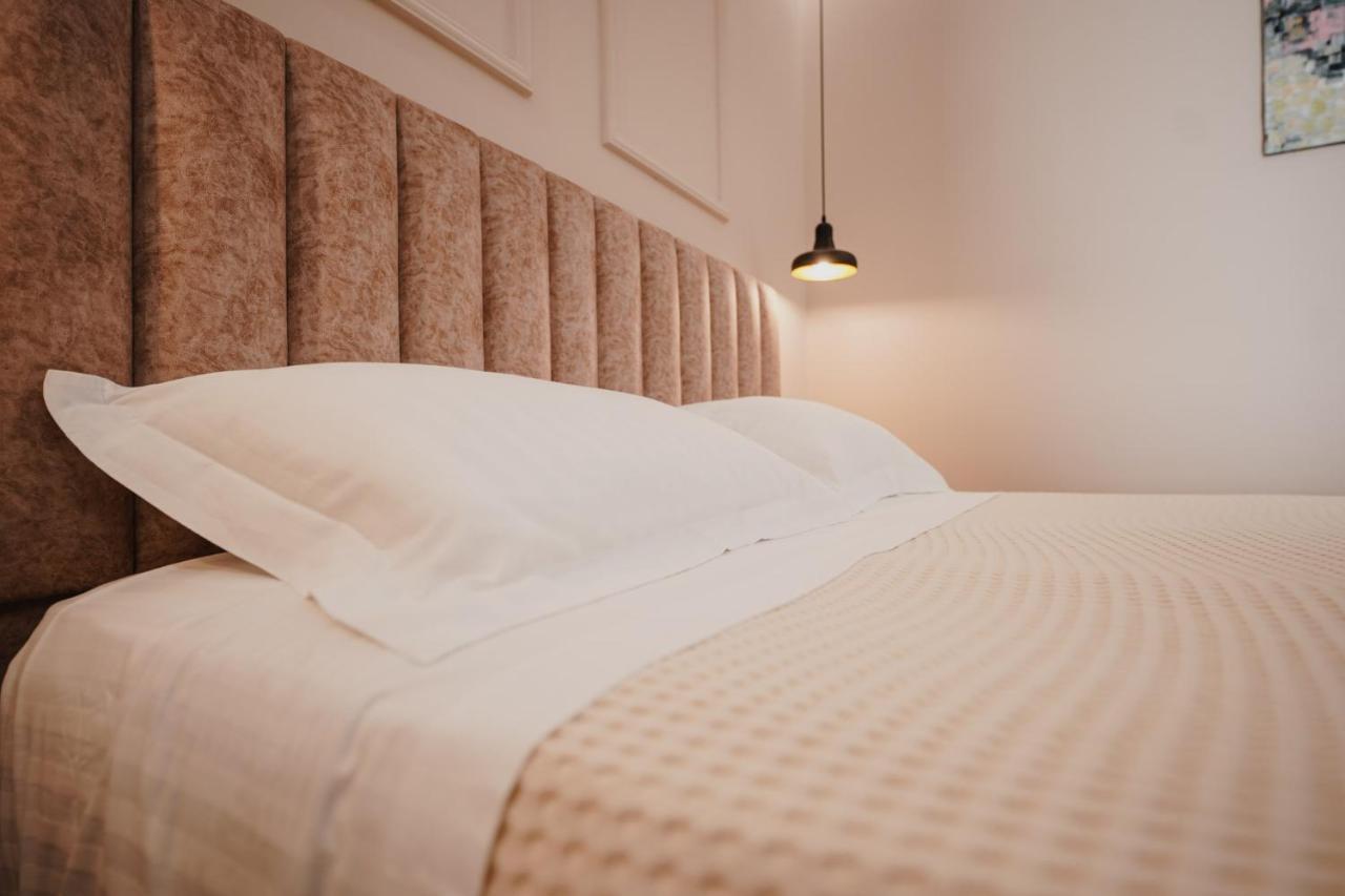 Himara 28 Hotel Luaran gambar